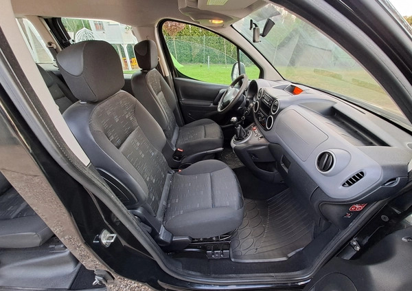 Citroen Berlingo cena 23900 przebieg: 158484, rok produkcji 2009 z Poznań małe 137